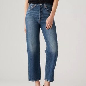 Levi's Ribcage Straight Ankle Jeans